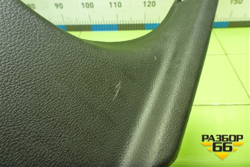 Обшивка стойки центральная нижняя правая (BM51A243W06ADW) для Ford Focus 3 с 2011г (Фокус)