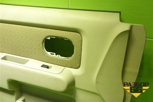 Обшивка двери передней левой под электрику (809013U000) для Nissan Cube с 2002-2008г