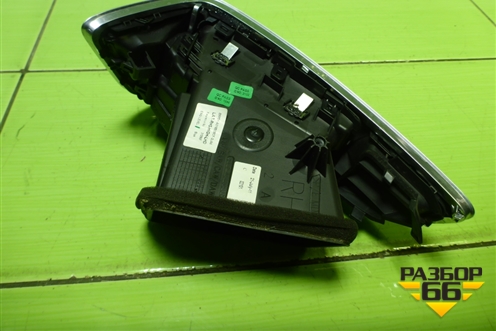 Дефлектор воздушный правый (BM51018B08AAW) для Ford Focus 3 с 2011г (Фокус)