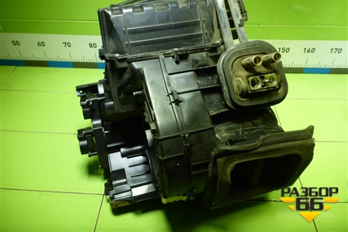 Корпус отопителя (BV6N19B555NH) для Ford Focus 3 с 2011г (Фокус)