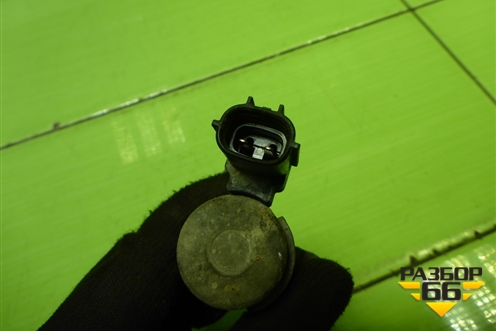 Клапан электромагнитный изменения фаз ГРМ  (1.6л PNDA впуск) (4M5G6L713BE) для Ford Focus 3 с 2011г (Фокус)