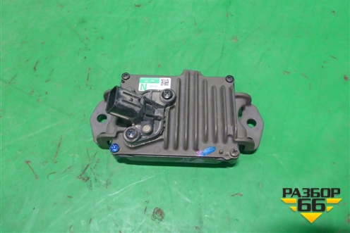 Радар дистроник (8821062020) для Toyota Camry V70 с 2017г (Камри)