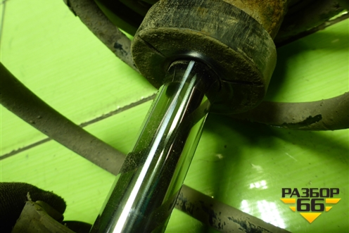 Амортизатор передний правый (дубликат) для Ford Focus 3 с 2011г (Фокус)