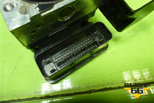 Блок ABS (BV612C405AG) для Ford Focus 3 с 2011г (Фокус)