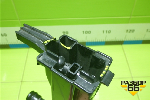 Форсунка омывателя фары правая (78831) для Toyota Land Cruiser (200) с 2008г (Ленд Крузер)