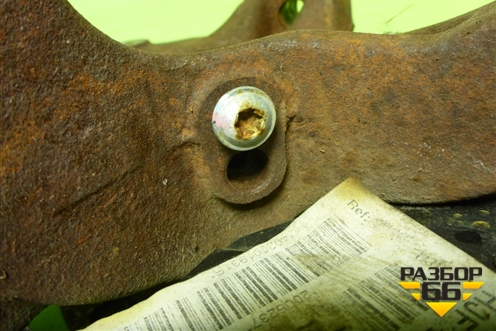 Кулак поворотный передний левый (402015284R) для Dacia Sandero с 2020-2022г (Сандеро)