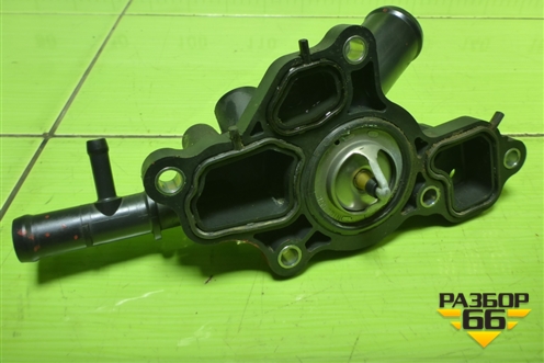 Фланец двигателя системы охлаждения (2.0л MR20DE) для Nissan X-Trail (Т32) с 2014г (Хтраил)