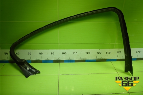 Накладка двери задней правой (на рамку) (013256876) для Opel Insignia с 2008-2017г (Инсигниа)