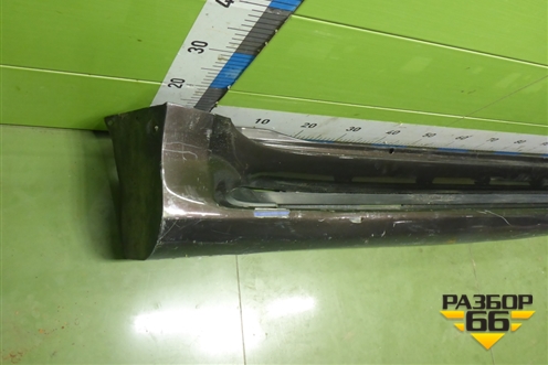 Накладка на порог наружная левая на подножку (5177460210) для Lexus GX-460 с 2009г (ГХ)