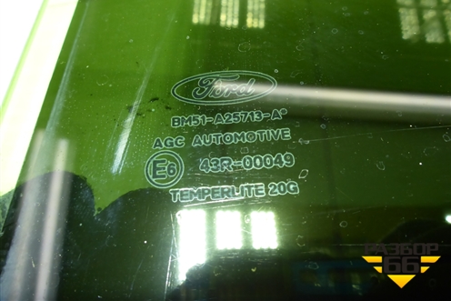 Стекло двери задней левой (хетчбэк) для Ford Focus 3 с 2011г (Фокус)