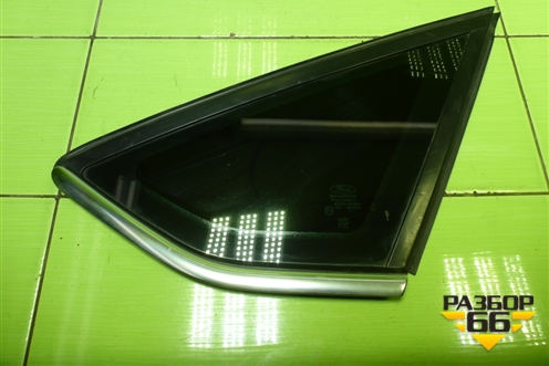 Стекло глухое правое (хетчбэк) (BM51A297B00) для Ford Focus 3 с 2011г (Фокус)