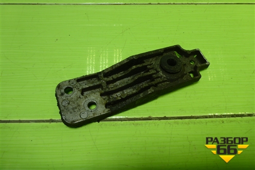 Кронштейн радиатора (13337769) для Opel Insignia с 2008-2017г (Инсигниа)