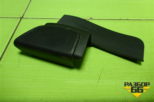 Накладка двери передней левой уголок (BM5118C863A) для Ford Focus 3 с 2011г (Фокус)