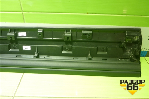 Накладка двери передней правой (8889688743) для Geely Monjaro с 2021г (Монджаро)