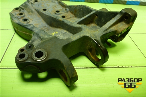 Кронштейн переднего бампера правый  (1846827) для Scania 4 Series с 1995-2005г