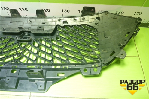 Решетка радиатора (5509100XKZ0YA) для Haval M6 с 2021г (М6)