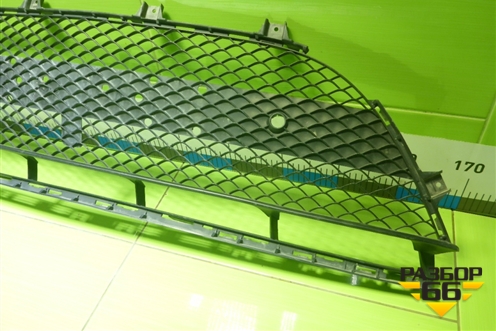 Решетка в передний бампер центральная (AMG под парктроник) (A2928855122) для Mercedes Benz GLE-Klass (купе) C292 с 2015г (ГЛЕ)