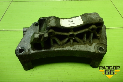 Кронштейн двигателя правый (1.3л Z13DTJ) (55199250) для Opel Corsa D с 2006-2014г (Корса Д)