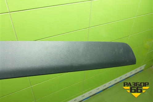 Накладка двери багажника (768020R050) для Toyota Rav-4 с 2018г (Рав 4)