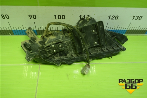 Фара противотуманная левая (после 2019г) (8122048060) для Lexus RX 350 c 2015г (РХ)