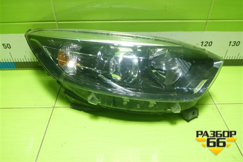 Фара правая (галоген) (260108765R) для Renault Kaptur с 2016г (Каптюр)