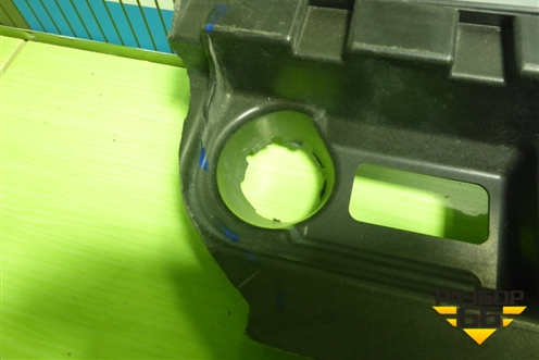 Кронштейн заднего бампера центральный (51127425449) для BMW X6 G06 с 2019г (Х6 Г06)