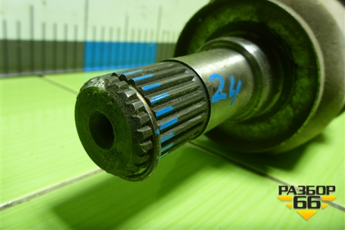 Привод передний левый (с ABS, шлиц внутр-24 наруж-22) для VAZ Granta/Гранта