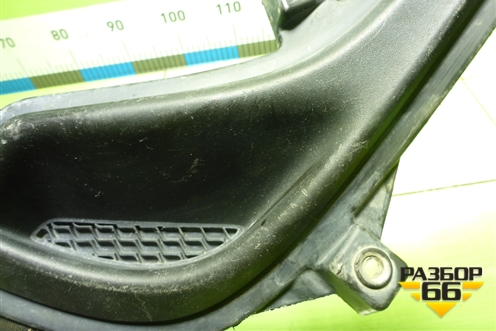 Накладка переднего бампера правая (865641R000) для Hyundai Solaris с 2010-2016г (Солярис)