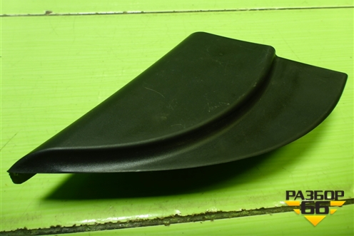 Накладка двери передней правой уголок (876601R010) для Hyundai Solaris с 2010-2016г (Солярис)