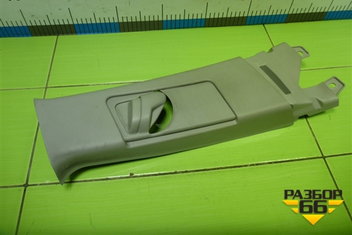 Обшивка стойки центральная верхняя правая (6241042070) для Toyota Rav-4 с 2012-2019г (Рав 4)