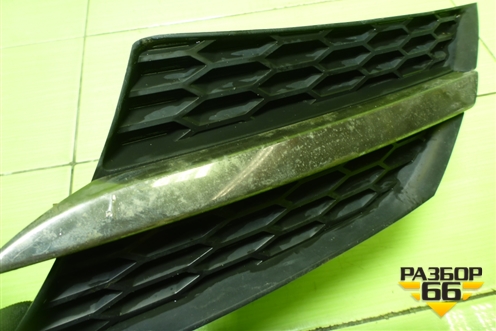 Накладка переднего бампера левая (5310642010) для Toyota Rav-4 с 2012-2019г (Рав 4)