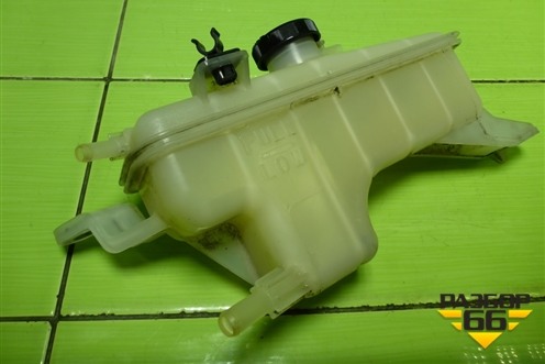 Бачок расширительный для Toyota Rav-4 с 2012-2019г (Рав 4)