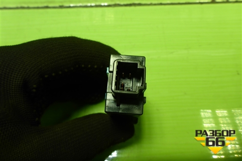 Кнопка обогрева лобового стекла для Toyota Rav-4 с 2012-2019г (Рав 4)