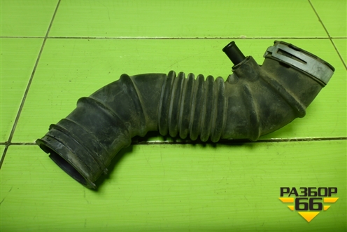 Патрубок воздушного фильтра (1788137130) для Toyota Rav-4 с 2012-2019г (Рав 4)