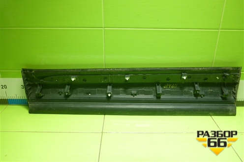 Накладка двери передней правой (6102520BQ01) для Changan CS35 Plus с 2018г (ЦС 35 плюс)