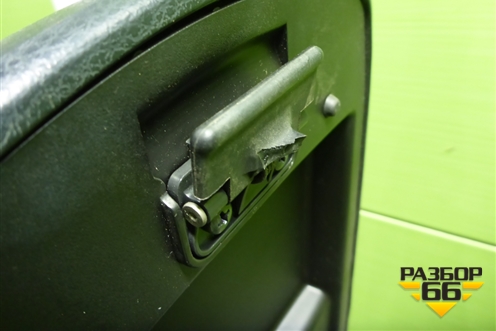 Подлокотник (5890142090) для Toyota Rav-4 с 2012-2019г (Рав 4)