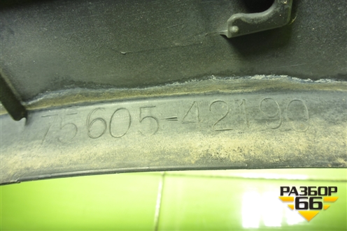 Накладка заднего крыла правого (до 2015г) (7560542190) для Toyota Rav-4 с 2012-2019г (Рав 4)