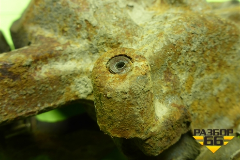 Суппорт передний левый для Toyota Rav-4 с 2012-2019г (Рав 4)