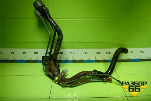 Горловина топливного бака для Toyota Corolla (E15) с 2006-2013г (Королла 150)