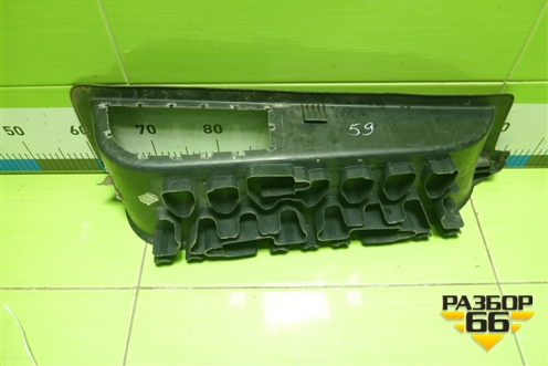 Подножка правая (7H0863736D) для Volkswagen Transporter T5 с 2003-2015г (Транспортер Т5)