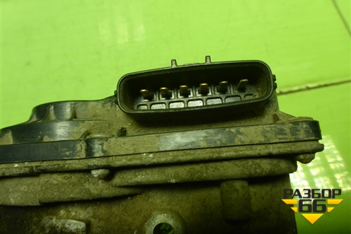 Заслонка дроссельная электрическая (2.5л 2AR) (2203036010) для Toyota Rav-4 с 2012-2019г (Рав 4)