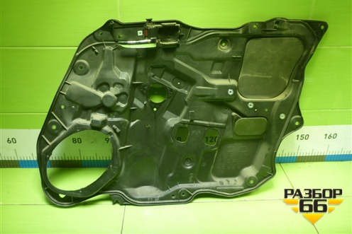 Панель внутренняя двери передней правой (BP4K5897XG) для Mazda Mazda 3 (BK) с 2003-2009г 