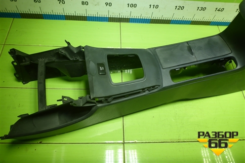 Подлокотник (5891012401) для Toyota Corolla (E15) с 2006-2013г (Королла 150)