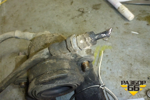 Суппорт передний левый для Skoda Octavia (А5) с 2004-2013г (Октавия)