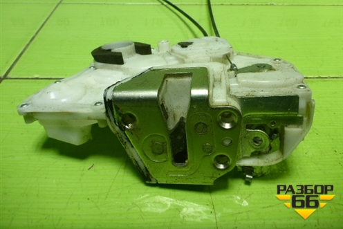 Замок двери передней левой (8220279J32) для Suzuki SX4 с 2006-2013г (СХ4)