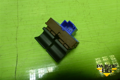 Кнопка открывания лючка бензобака (3C0959903B) для Volkswagen Passat (B6) с 2005-2010г (Пассат Б6)