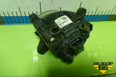 Фара противотуманная левая (8T0941699) для Volkswagen Passat-CC с 2008г (Пассат ЦЦ)