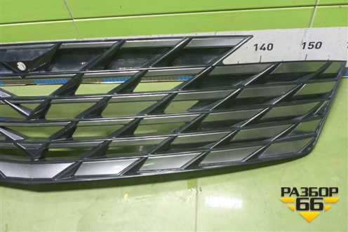 Решетка радиатора (под камеру) (8891868310) для Geely Atlas 2 с 2023-2025г (Атлас)