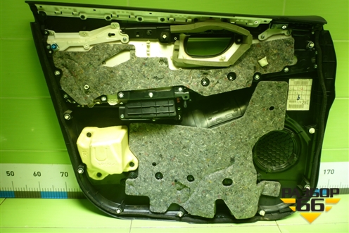 Обшивка двери передней правой под электрику (67601X1B15) для Lexus NX 200 с 2014-2021г (НХ)