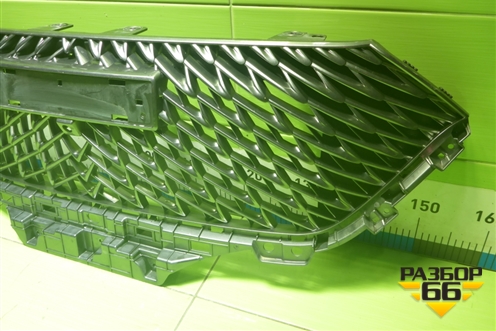Решетка радиатора (под камеру) (5509100XKZ0YA) для Haval M6 с 2021г (М6)